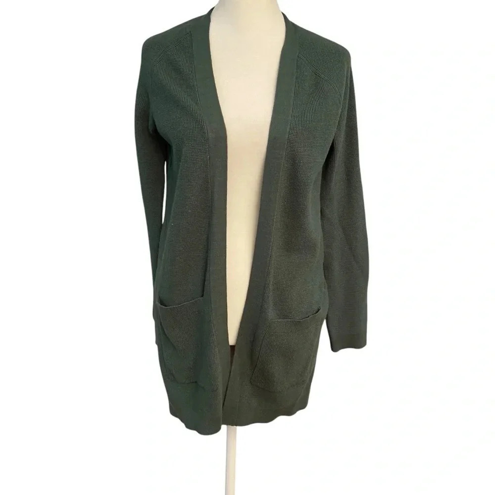 Cyrus Women's Waffle Texture Cardigan Size S Hunter Green Lightweight Fall Cozy